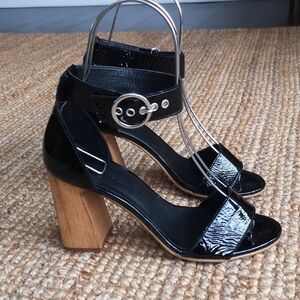 L'Intervalle high-heeled patent sandals